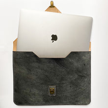 Load image into Gallery viewer, The 'Envelope' MacBook Case